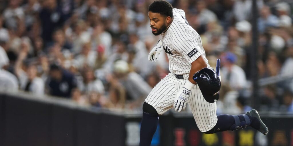 Heliot Ramos loses shoe, helmet on first hit with Yankees Heliot Ramos loses shoe, helmet on first hit with Yankees
