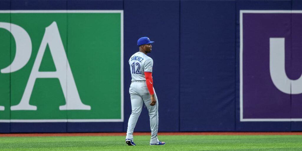 Jesús Sánchez takes responsibility for defensive miscues in loss Jesús Sánchez takes responsibility for defensive miscues in loss