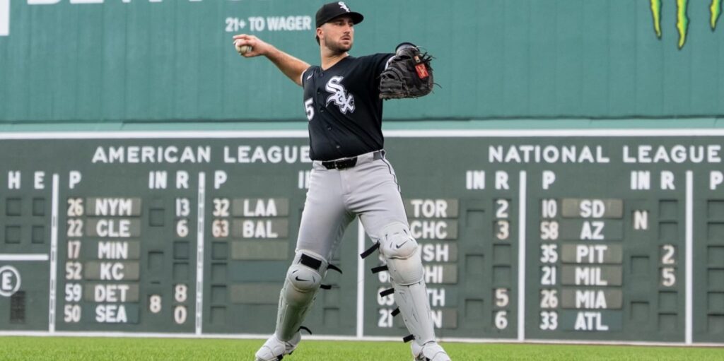 Joey Bart exits with left hand fracture after hit by pitch