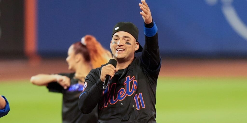 Jose Iglesias returns to Citi Field to throw out Mets 1st pitch
