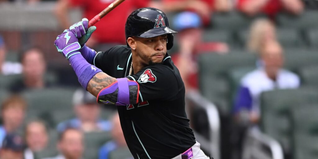 Ketel Marte exits with left knee soreness against Braves