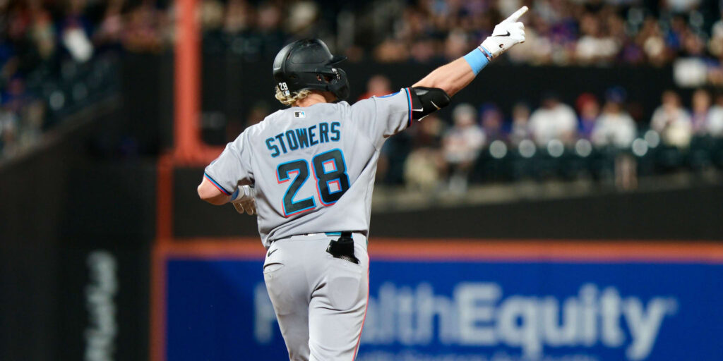 Kyle Stowers homers after error in win over Mets