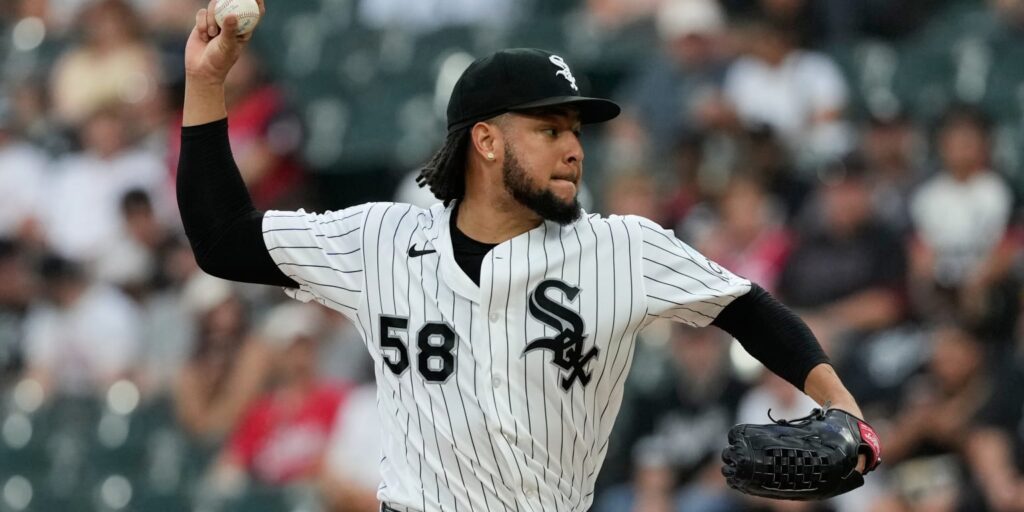 Luis Castillo has season-high 10 strikeouts in White Sox win over Reds