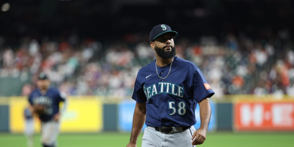 Mariners bullpen shines to clinch series win vs. Astros