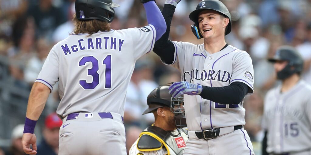 Mickey Moniak agrees to contract extension with Rockies (sources)
