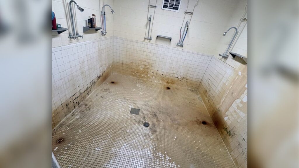 Military officials respond to photo of grimy shower at Texas base