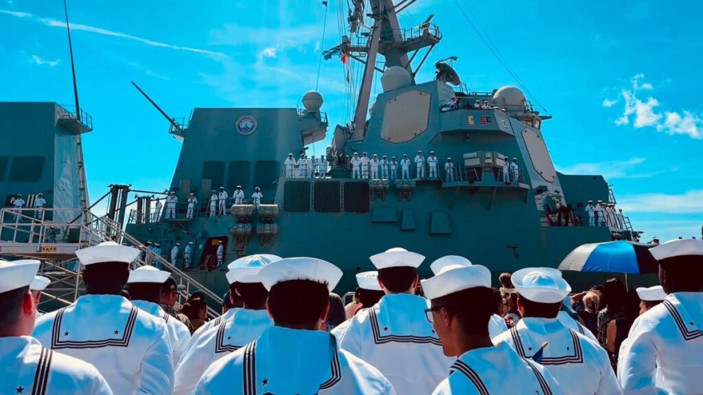 Navy destroyer comes home after Caribbean, Iran deployments