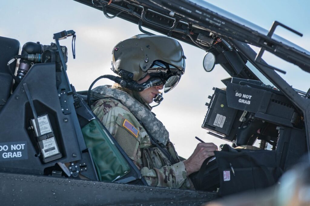 Navy plans to take pilots from Army amid aviation cuts