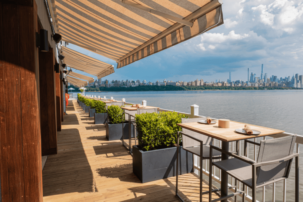 Cov Edgewater 4