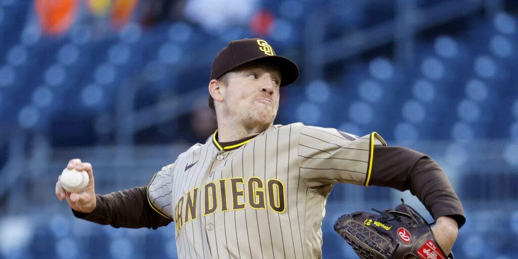 Nick Pivetta pausing rehab due to elbow injury