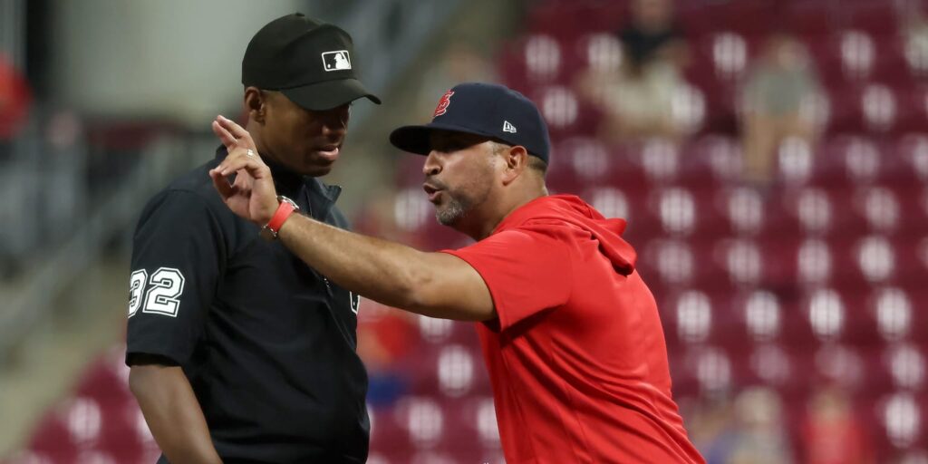 Oliver Marmol ejected from game vs. Reds