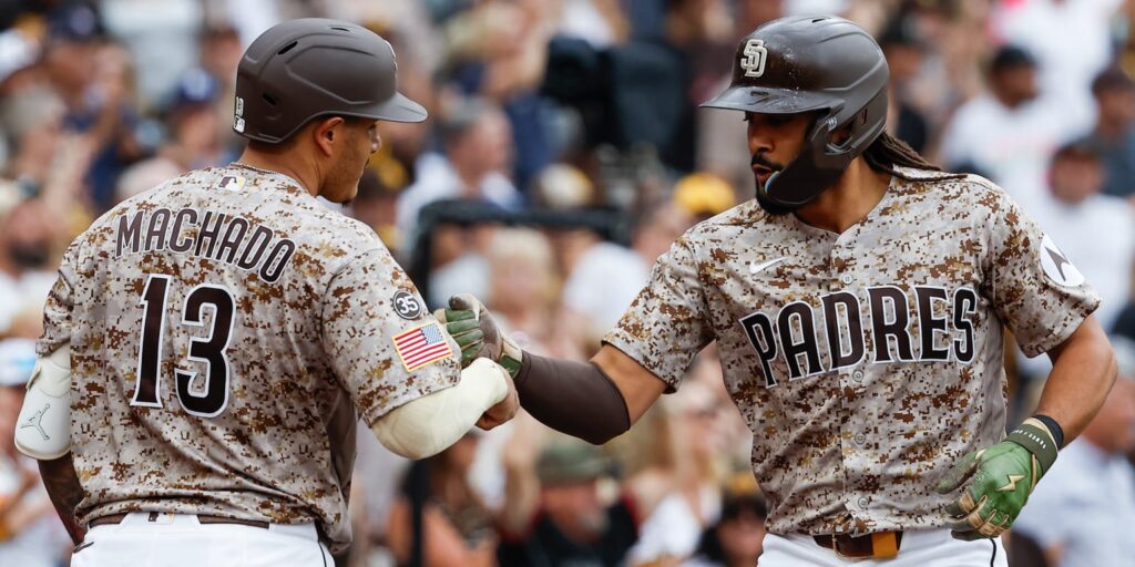 Padres hit 4 home runs to take series from Astros