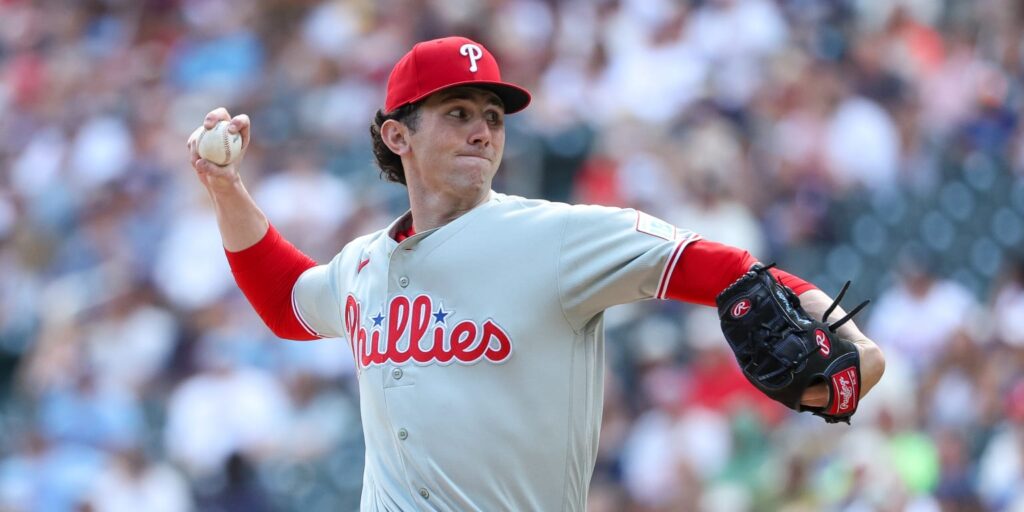Phillies overcome five-run deficit to sweep Twins
