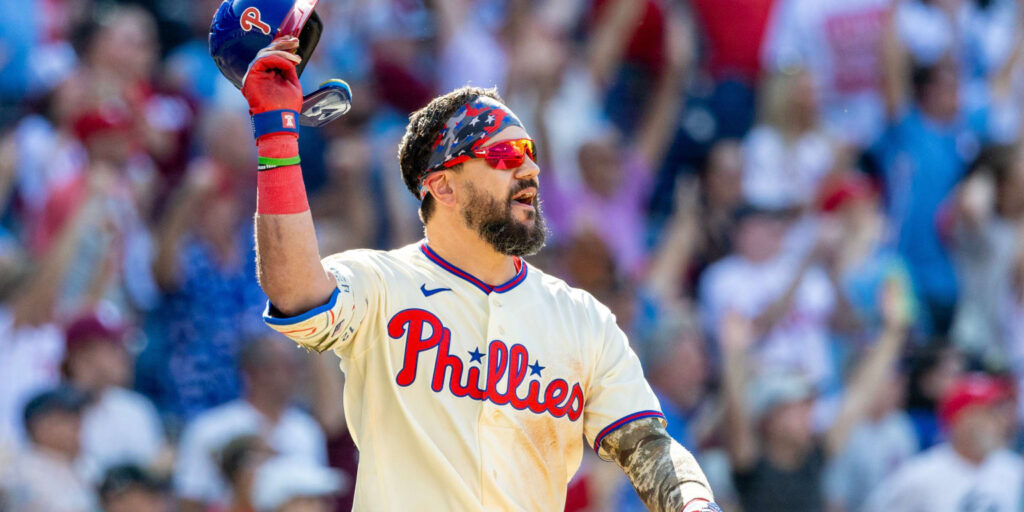 Phillies score six runs in ninth inning to walk-off Cardinals