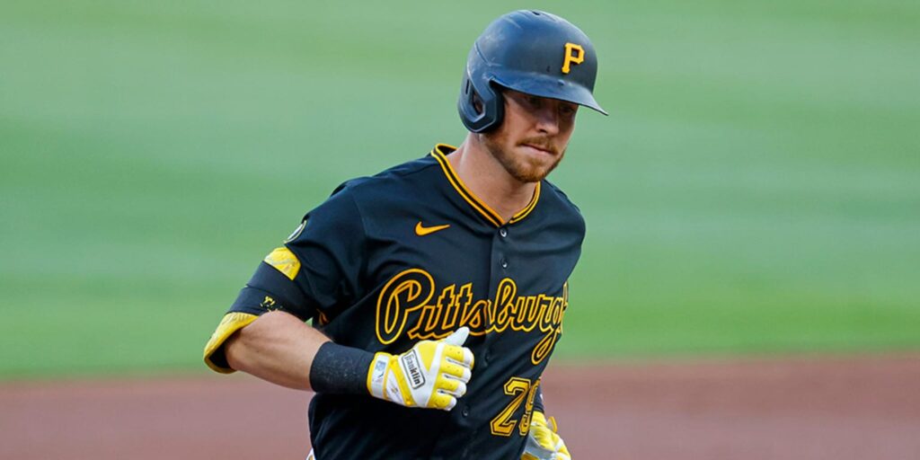 Pirates' Ryan O'Hearn to injured list with left quad strain