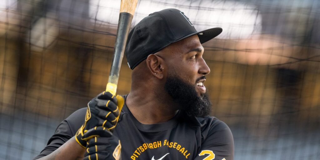 Pirates releasing Marcell Ozuna; Ronny Simon to take roster spot