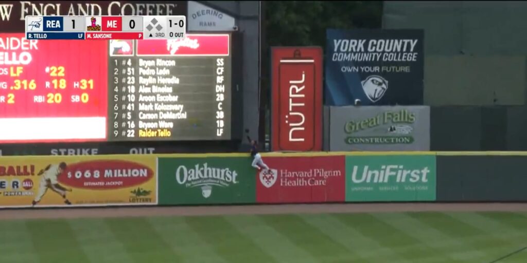 Red Sox prospect Will Turner makes incredible home run robbery Red Sox prospect Will Turner makes incredible home run robbery