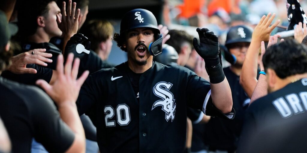 White Sox hit 4 home runs in win over Tigers