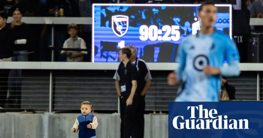 ‘There’s a baby on the field’: Toddler invades pitch during Minnesota’s MLS win over San Jose | MLS
