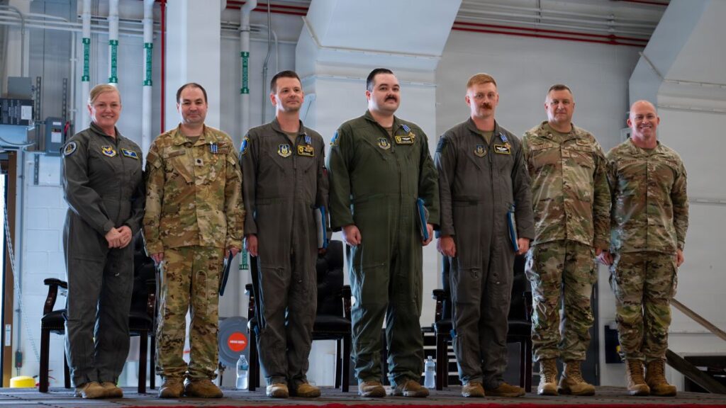 Four airmen receive Distinguished Flying Cross for Kabul airlift