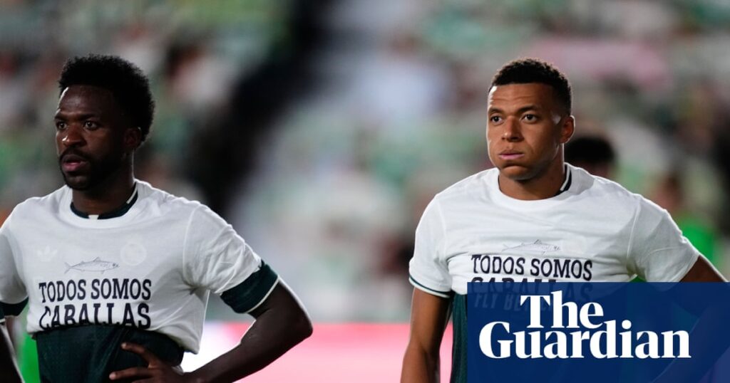 Madrid endure an awkward night after T-shirt trouble and Elche scare | Soccer