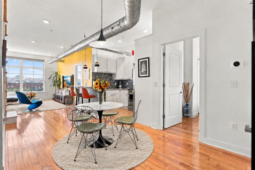 251 Newark1