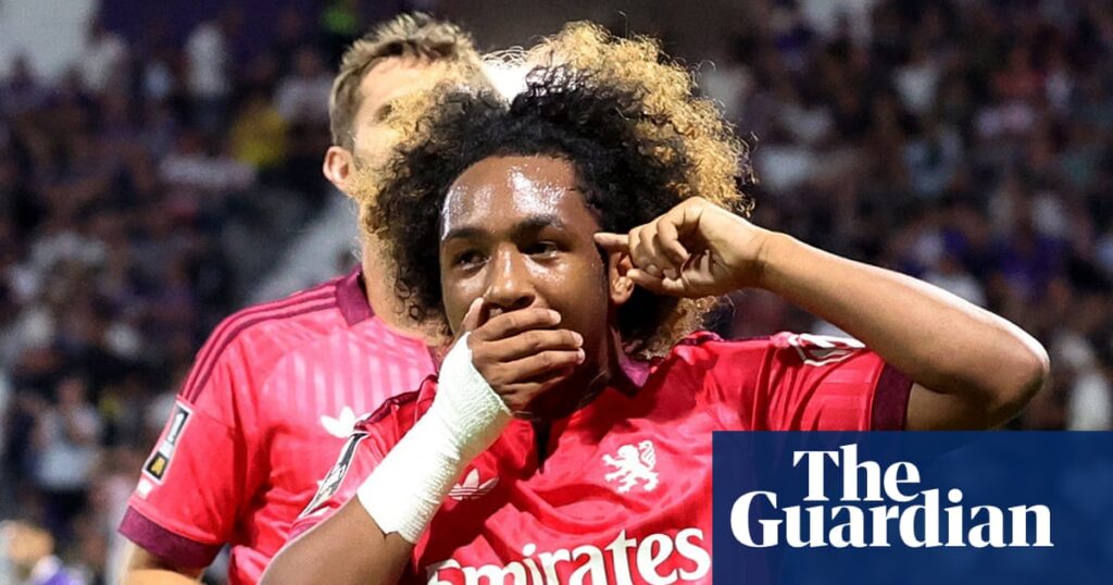 War chests, deal sheets and online meltdowns: anatomy of a deadline day | Soccer War chests, deal sheets and online meltdowns: anatomy of a deadline day | Soccer