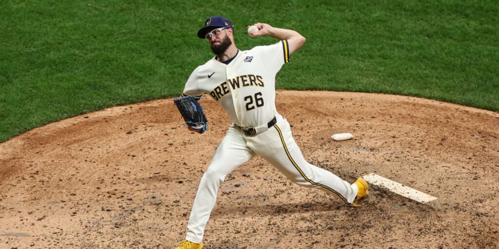 Aaron Ashby's scoreless innings streak continues in World Series Game 2