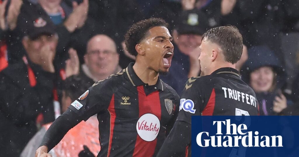 Bournemouth enjoy night to remember as 10-man Milan fail to weather storm | Europa League Bournemouth enjoy night to remember as 10-man Milan fail to weather storm | Europa League