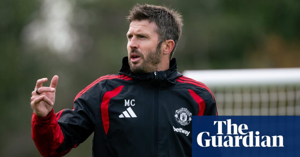 Carrick keeps Fernandes as captain and says he needs no assurances on United future | Manchester United Carrick keeps Fernandes as captain and says he needs no assurances on United future | Manchester United