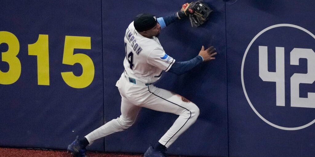 Chandler Simpson makes great running catch in 2026 World Series Game 3