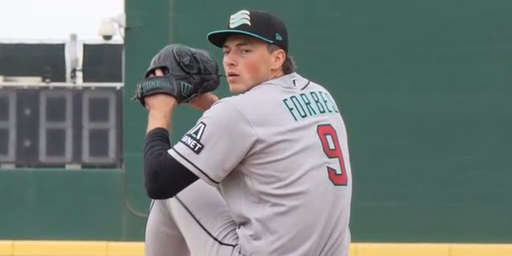 D-backs prospect Patrick Forbes adding sweeper in Fall League