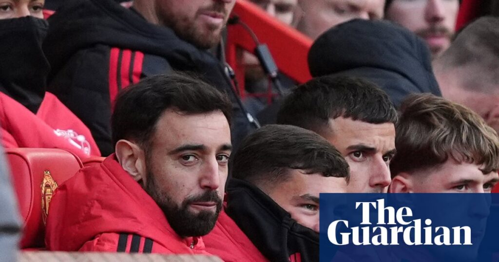 Fernandes gamble leaves Carrick to carry the can for United’s institutional failures | Premier League