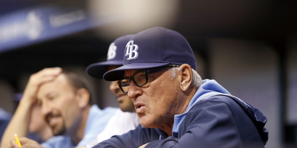 Joe Maddon throws out first pitch before World Series Game 3