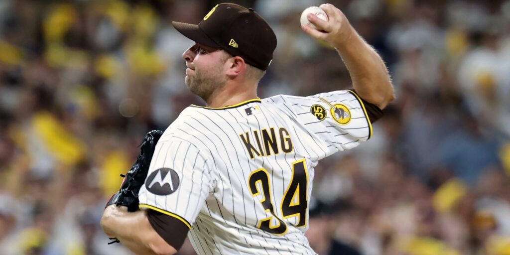 Michael King declines option to become free agent before 2027 season (source)