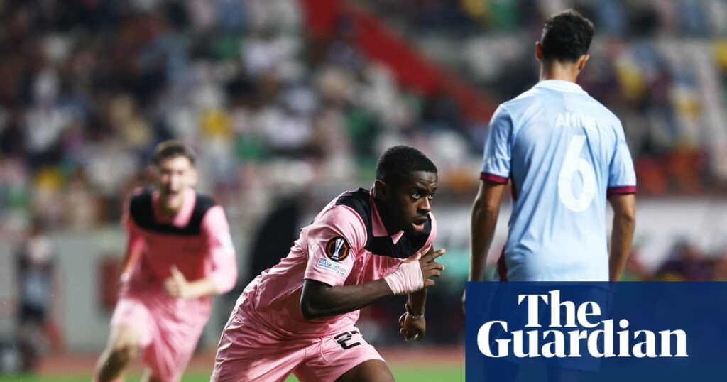 Noah Sadiki stunner earns Sunderland dramatic late win against Torreense | Europa League