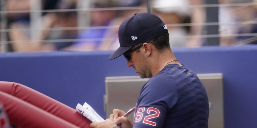Phillies hire Peter Fatse as new hitting coach Phillies hire Peter Fatse as new hitting coach