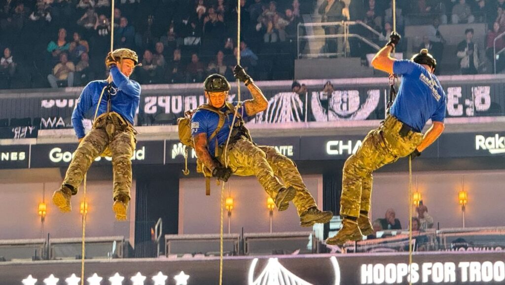Rappel demonstrations are common among elite units