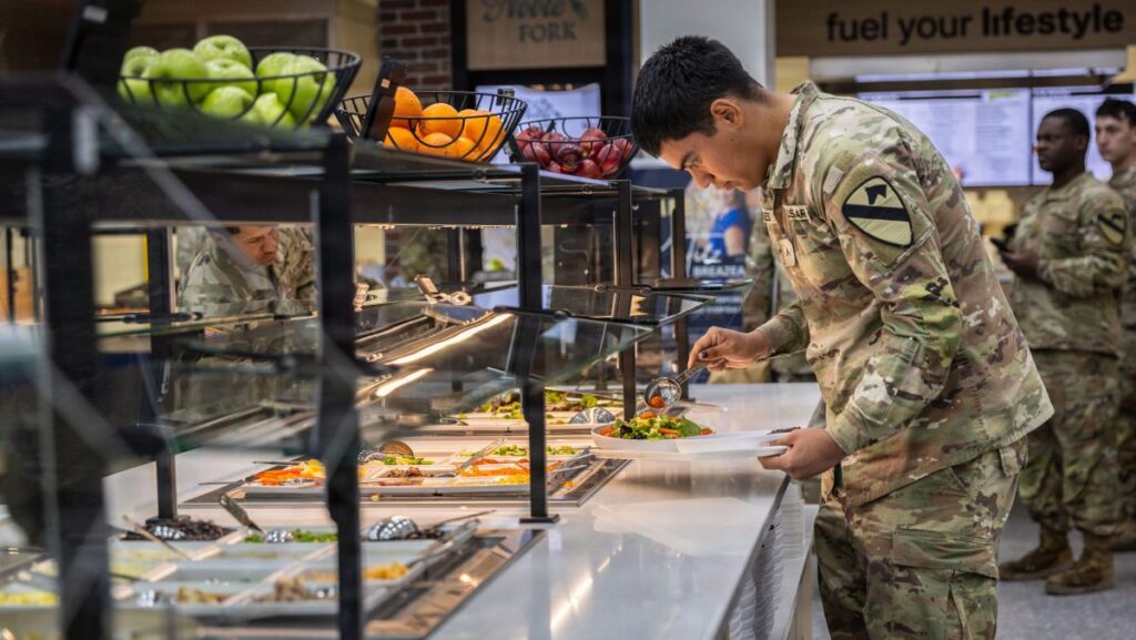 Soldiers are using Army’s new dining halls ‘exponentially’ more Soldiers are using Army's new dining halls 'exponentially' more
