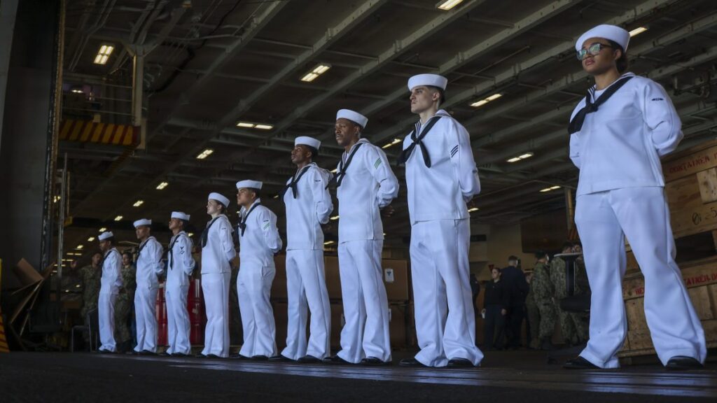 USS Abraham Lincoln crew to move bases after long deployment